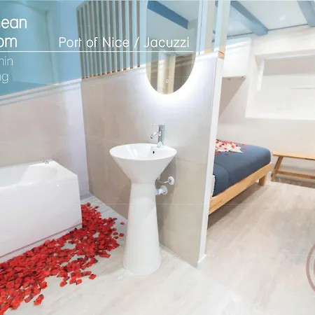 Les D Ailleurs Apartman *