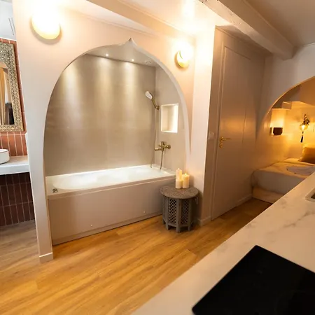 Les D Ailleurs ニース