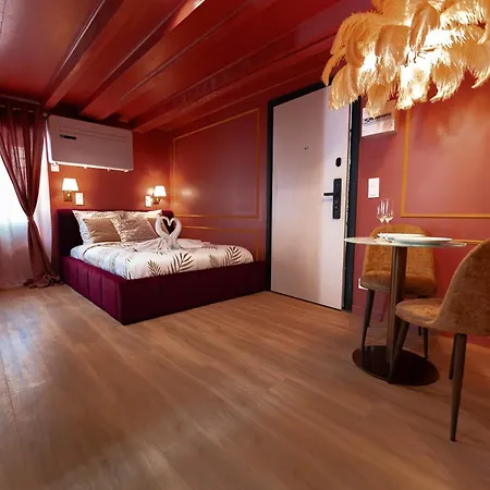 Les D Ailleurs ニース